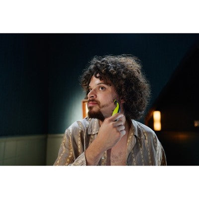 Philips Norelco OneBlade 360 Face Rechargeable Men's Electric Shaver and Trimmer QP2724/70 - Imperfect Box